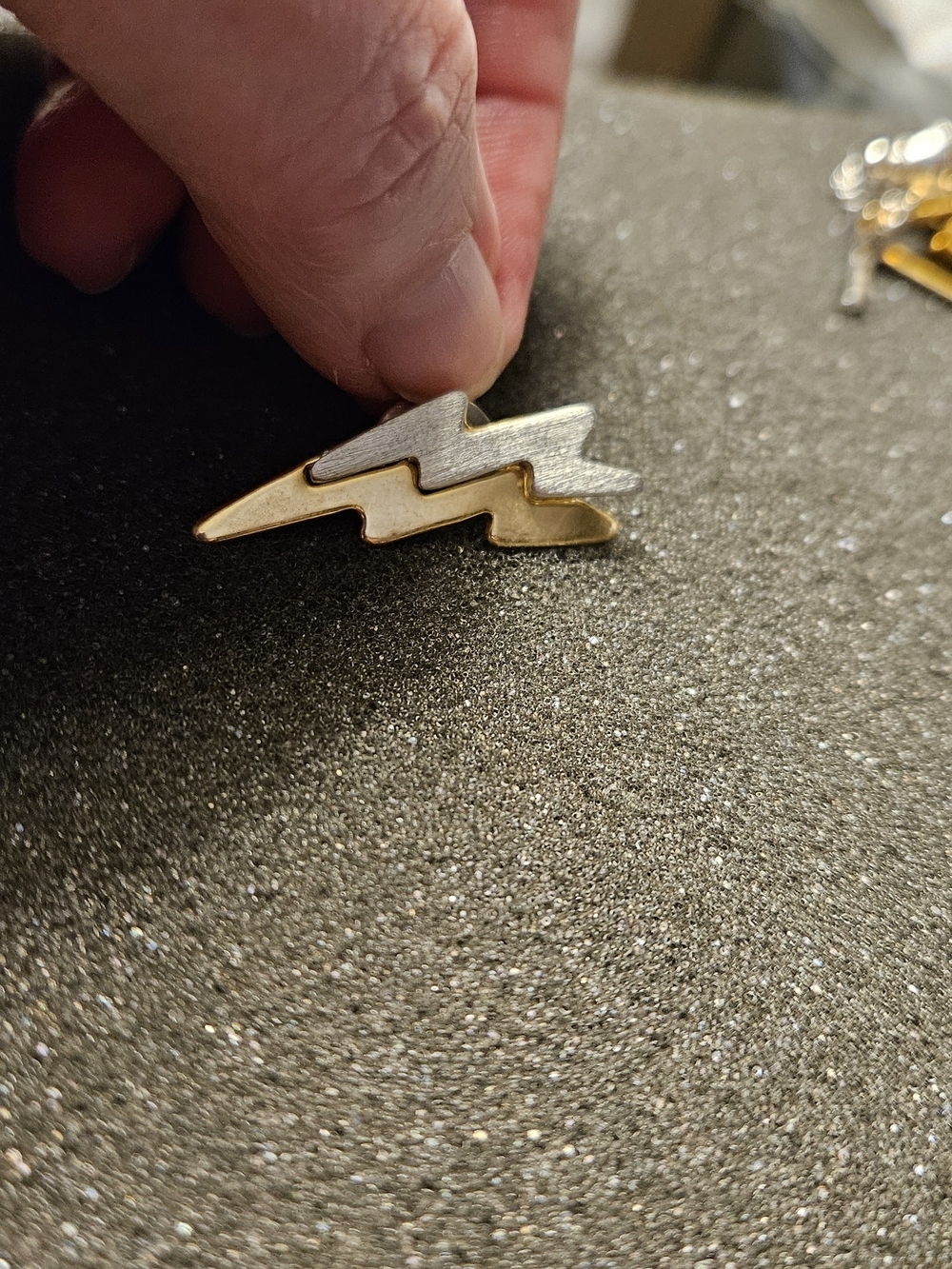 Men's Two-Tone Lightning Bolt Lapel Pin – Gold & Silver.